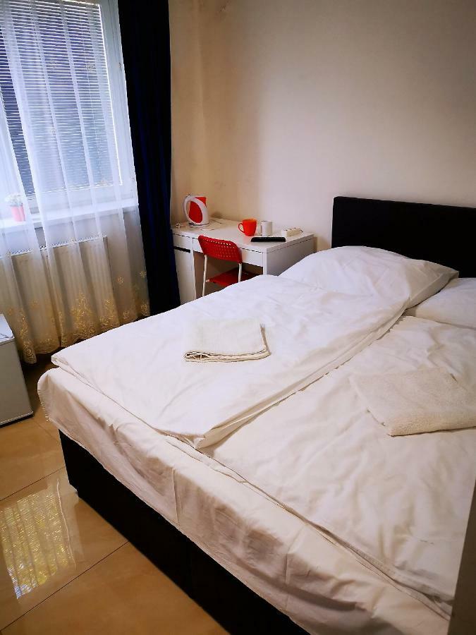 Bambus Zahrada Aparthotel Prague Exterior photo