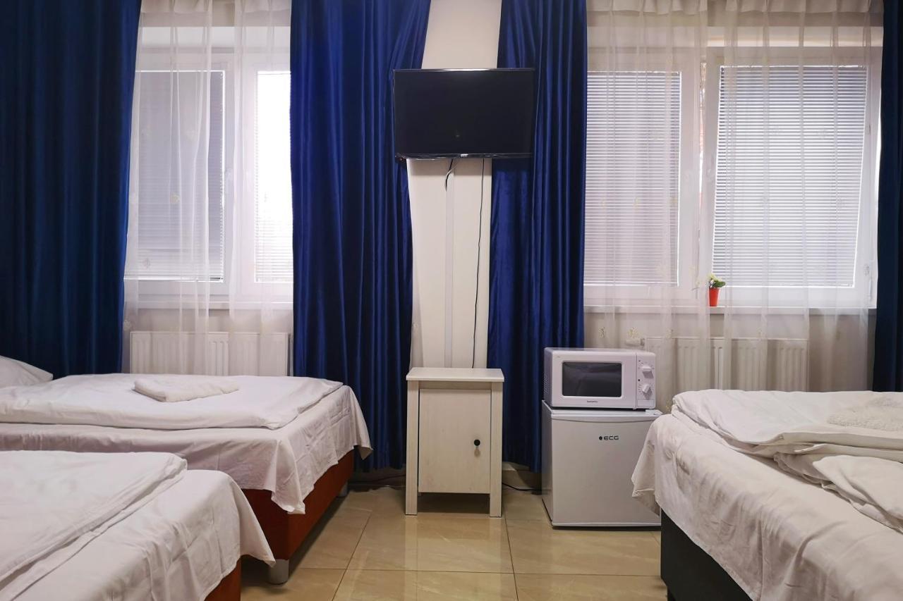 Bambus Zahrada Aparthotel Prague Exterior photo